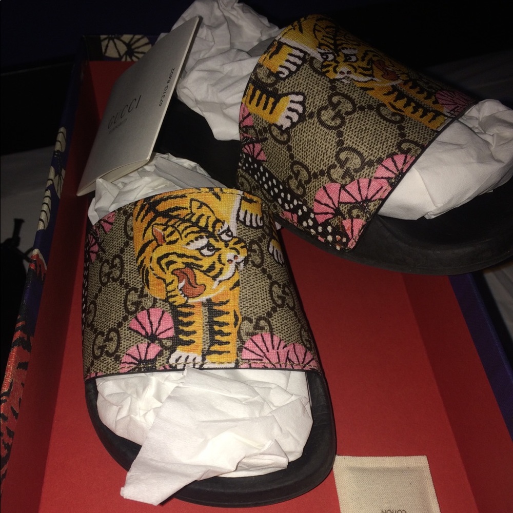 Gucci slides
